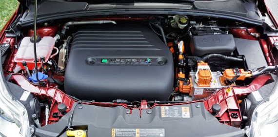 17_ford_focus_electric_engine