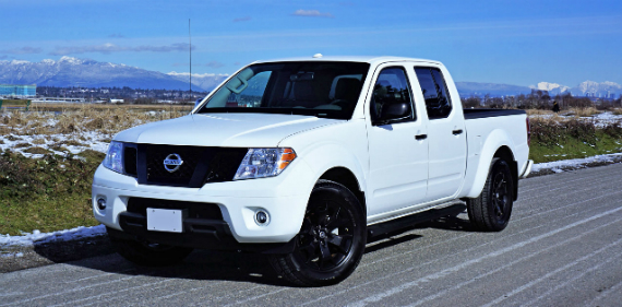 2018 Nissan Frontier Crew Cab Midnight Edition