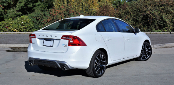 18_volvo_s60_t5_awd_dynamic_00800