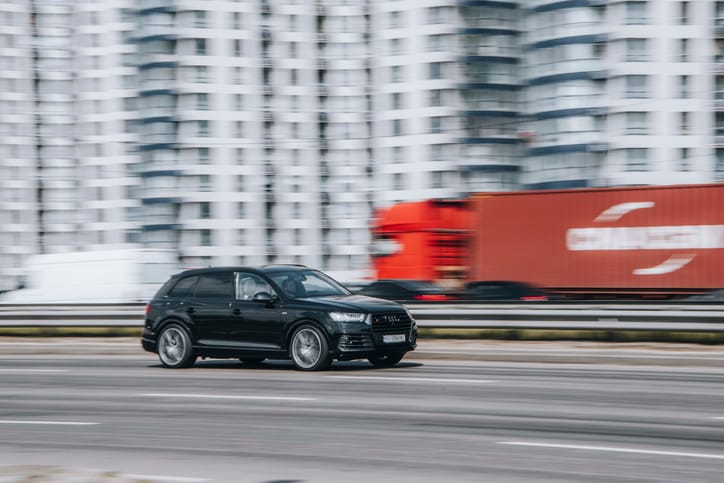 The 2024 Audi SQ7: A Luxurious Performance SUV Unveiled