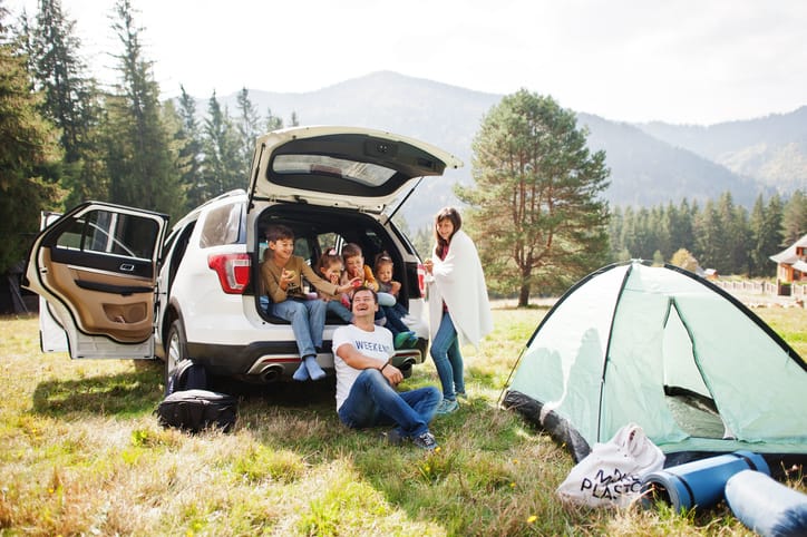 Conquering Caravan Chaos: Selecting the Ideal Vehicle for Your Family of Seven