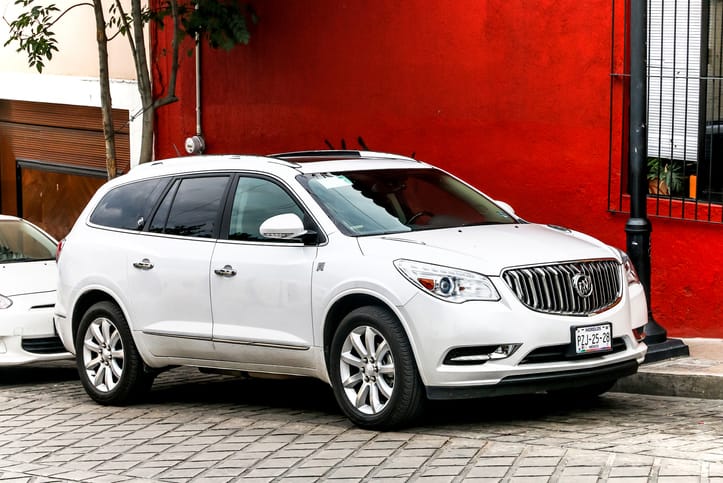 The Buick Enclave: A Luxurious and Spacious Mid-Size SUV