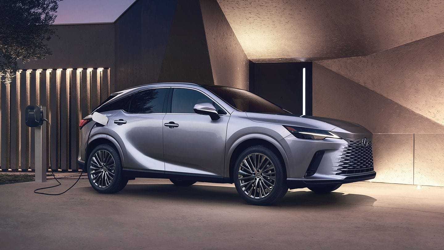 The 2024 Lexus RX 500h Redefining the Luxury Hybrid SUV