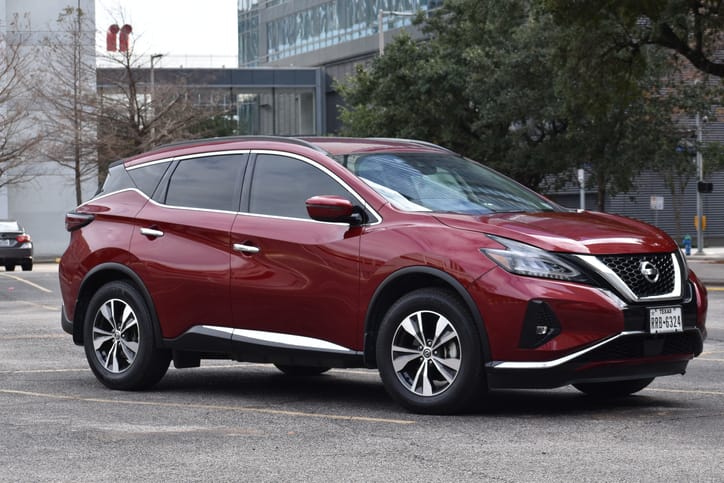 Cruising in Comfort: An Exploration of the Nissan Murano