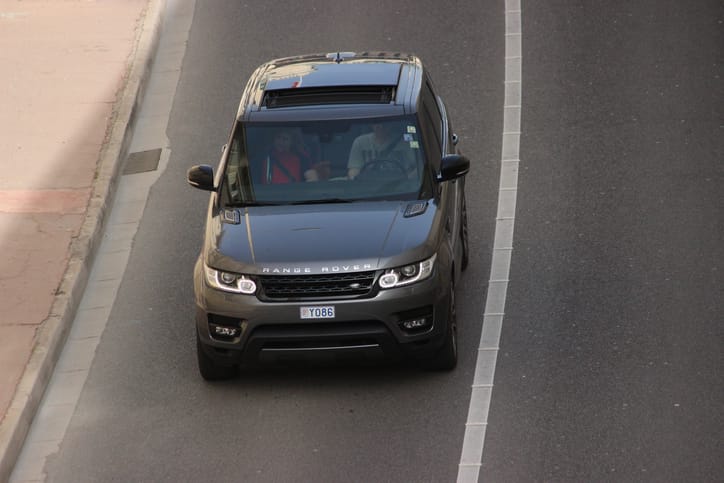 Sunroof vs. Panoramic Roof: Enhancing the Driving Experience