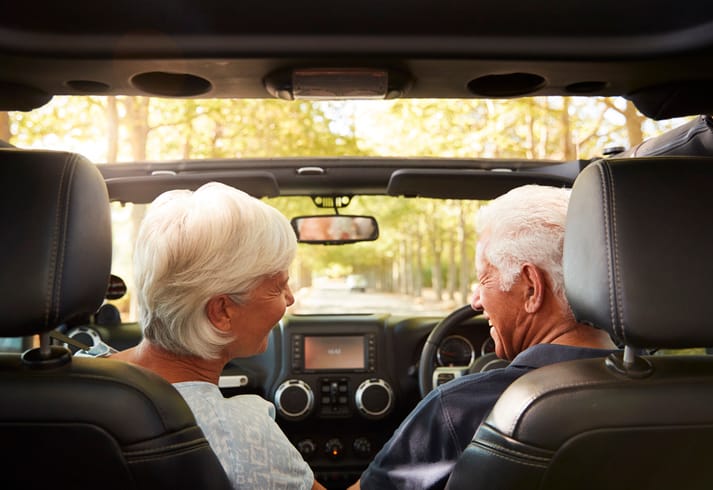 Car Tech for Older Drivers: Voice Commands & Easy-to-Use Interfaces