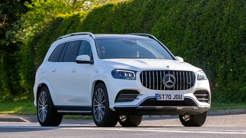 The Mercedes-Benz GLS450: Luxury Defined for the Discerning Family
