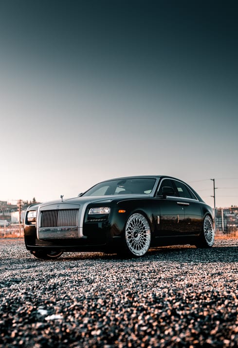 The Art of Automotive Indulgence: Comparing Materials, Design, and Comfort in Luxury Car Interiors