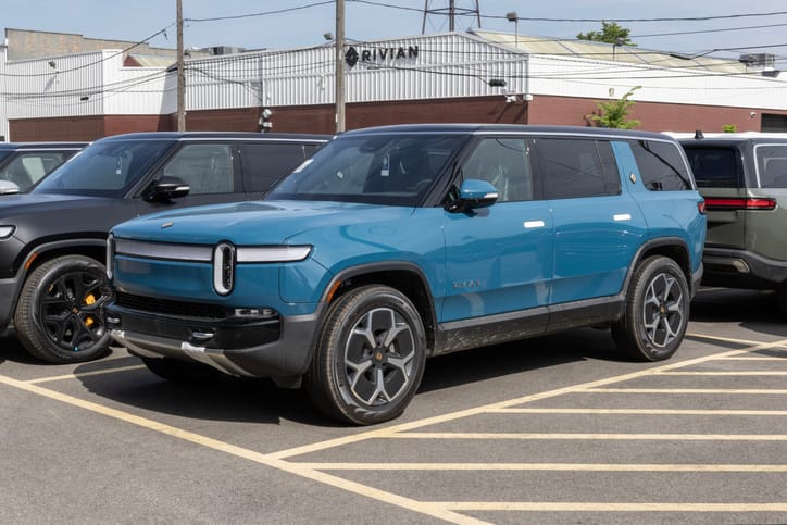 The 2025 Rivian R1S: Refinement and Range Redefined